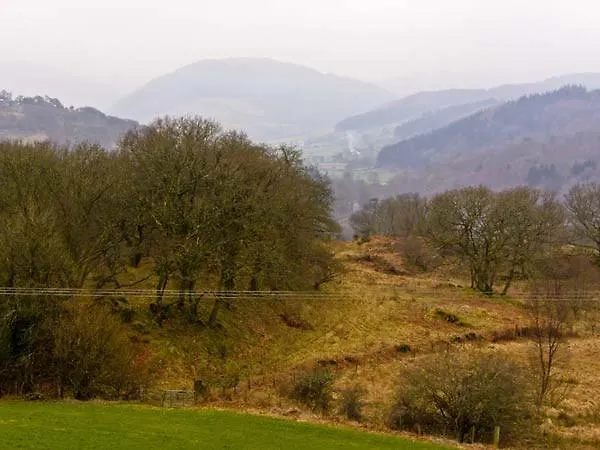 Ty Isaf Penrhyddion